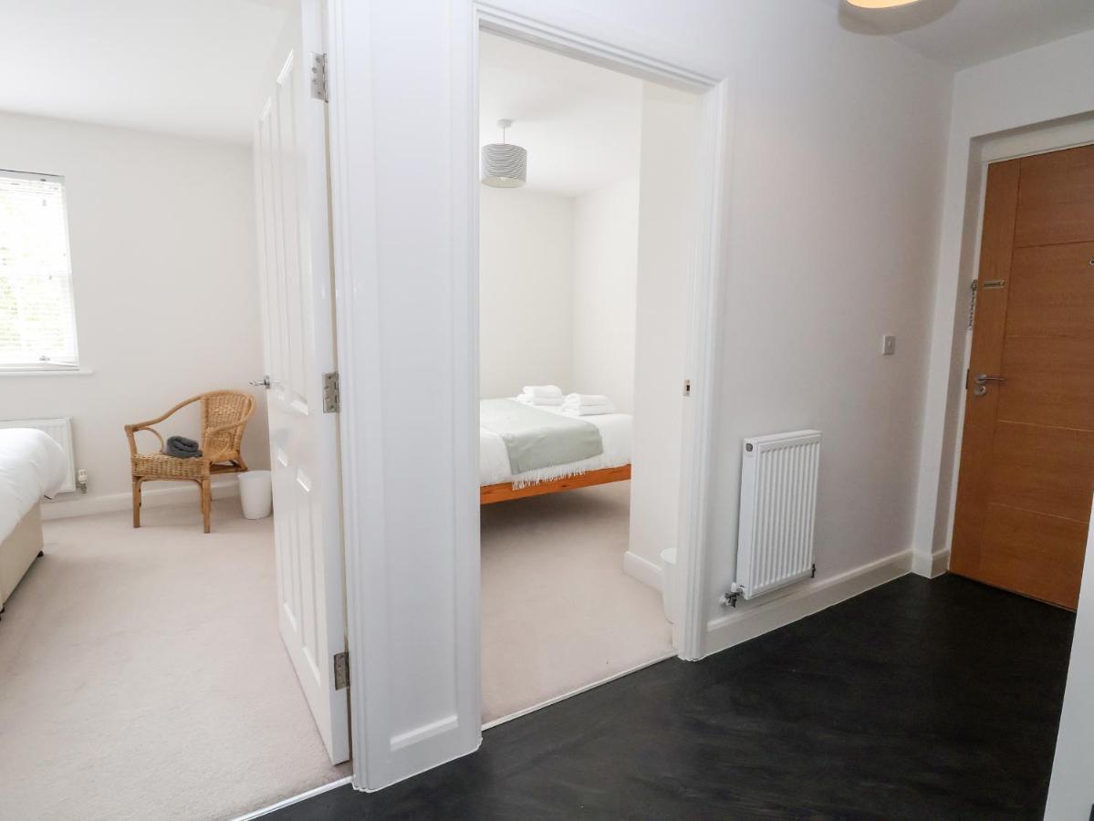122 The Old Meadow Apartment Shrewsbury Bagian luar foto