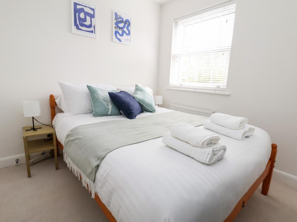 122 The Old Meadow Apartment Shrewsbury Bagian luar foto