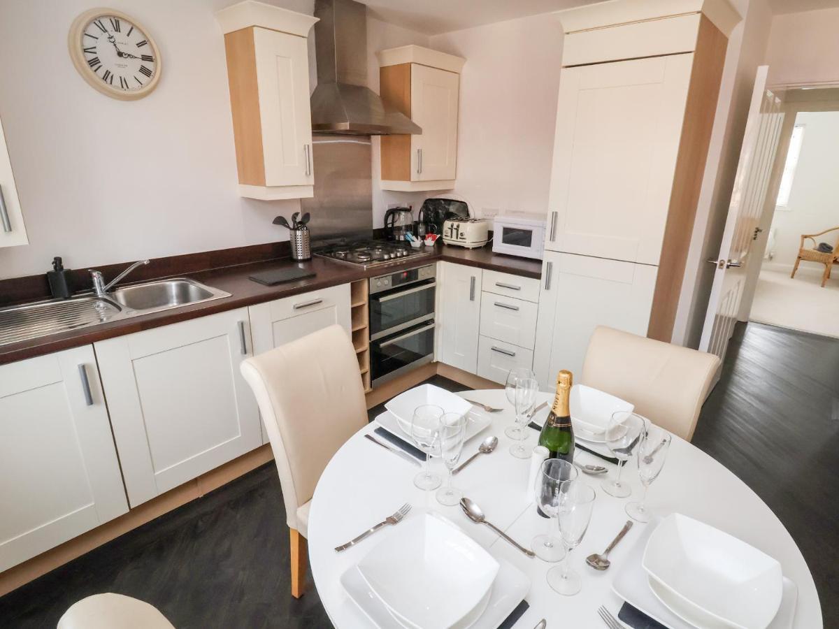 122 The Old Meadow Apartment Shrewsbury Bagian luar foto