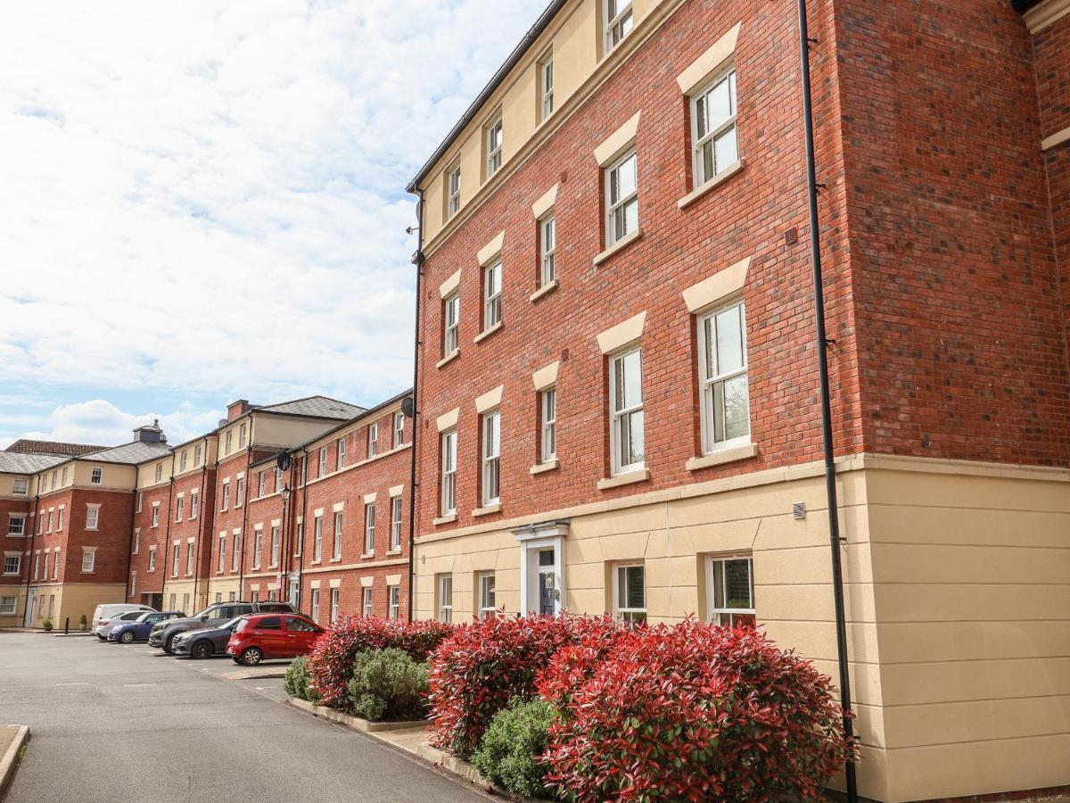 122 The Old Meadow Apartment Shrewsbury Bagian luar foto